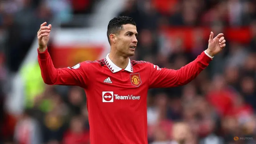 2022-11-13t232649z_1_lynxmpeiac0az_rtroptp_3_soccer-england-mun-ronaldo.webp